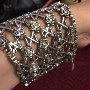 Rose silver knitted metal bracelet
